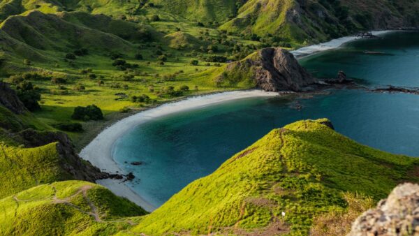Komodo: Un paraíso intacto entre islas remotas.