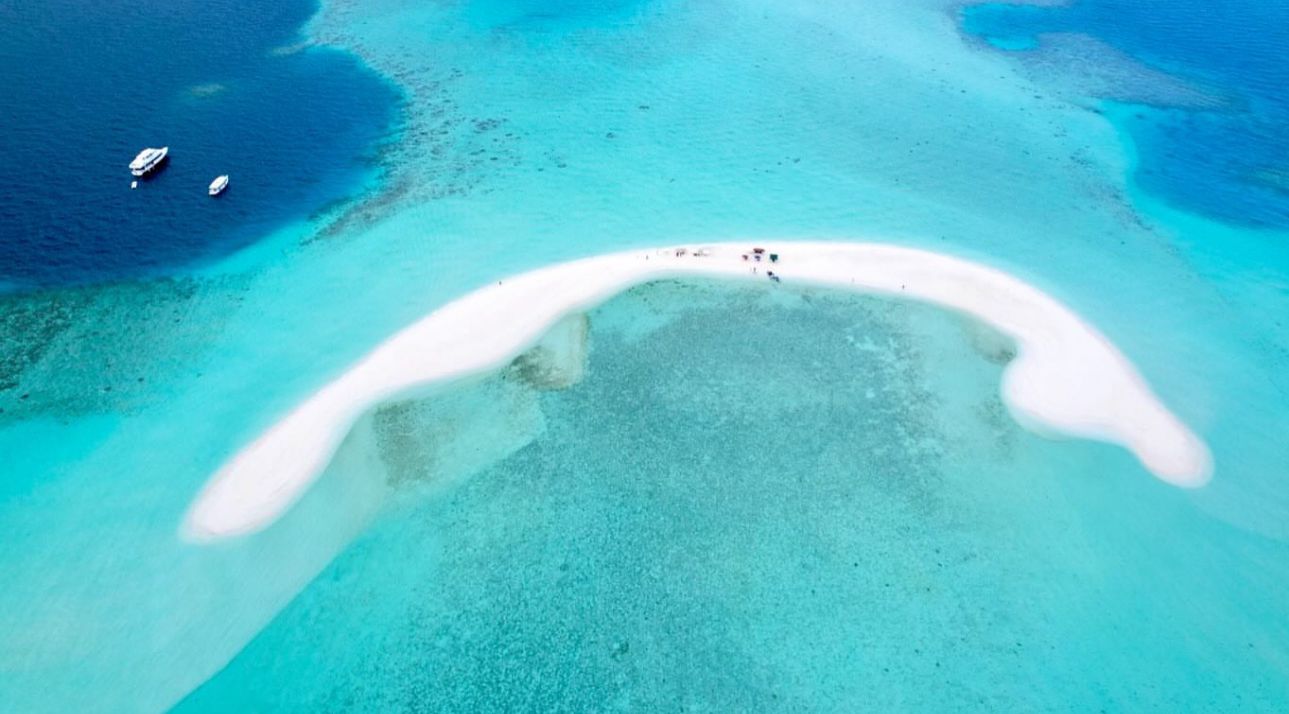 Islas Maldivas: Islas Locales