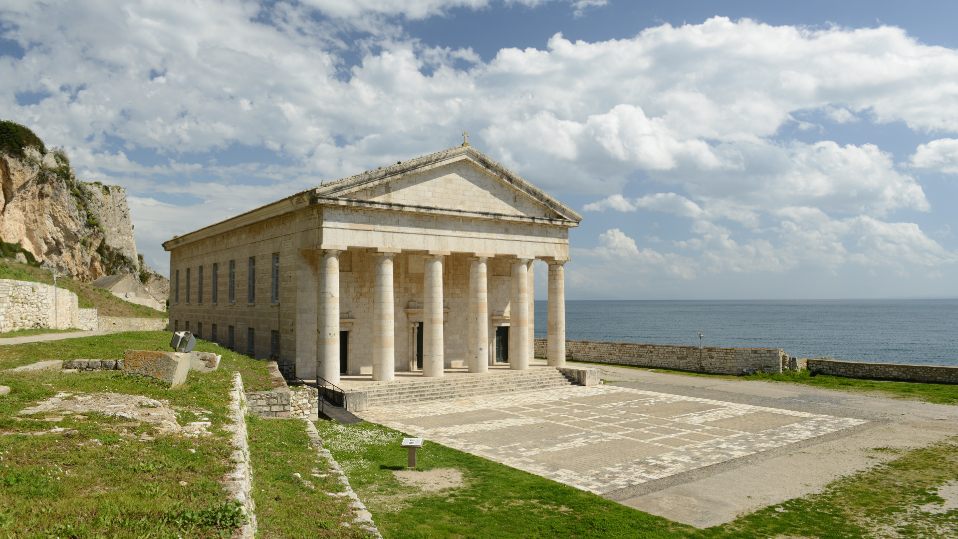 Corfú: Encanto Mediterráneo