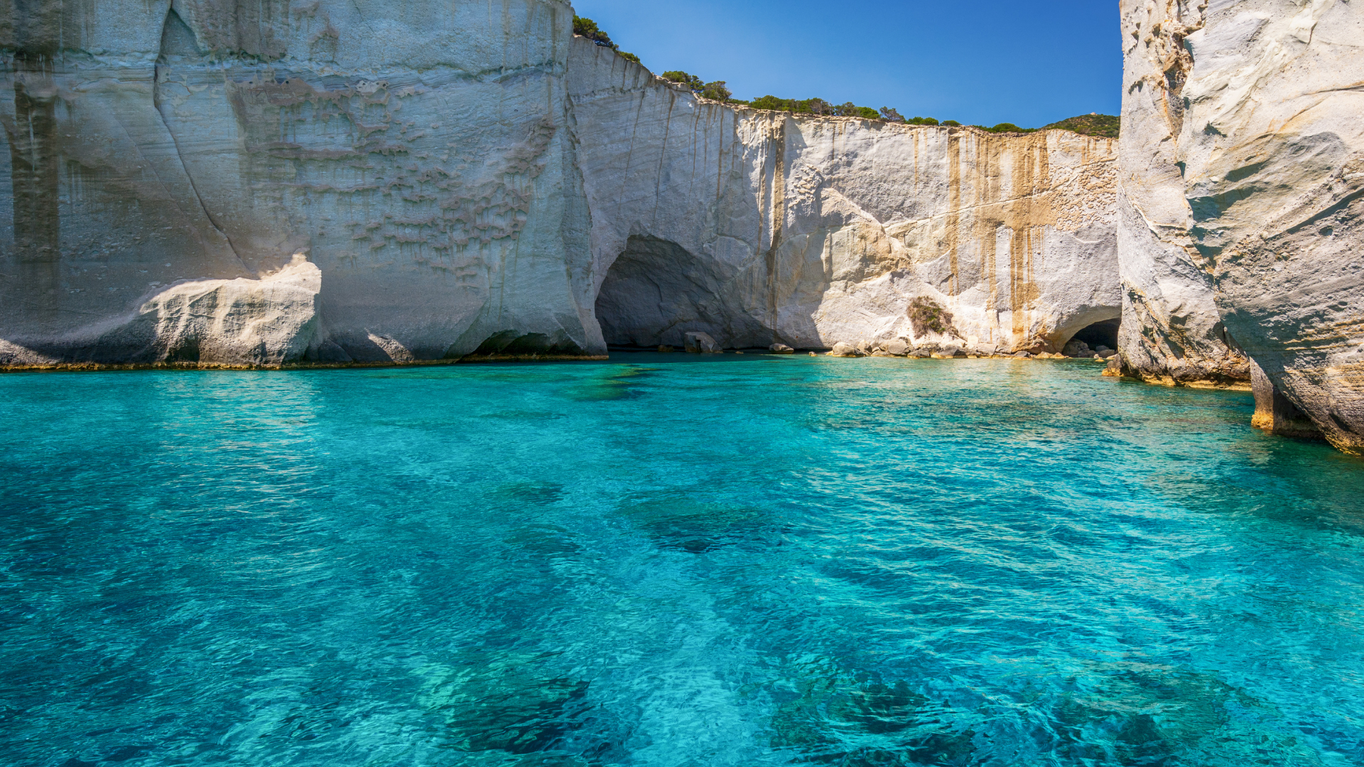 Milos: Belleza Mediterránea