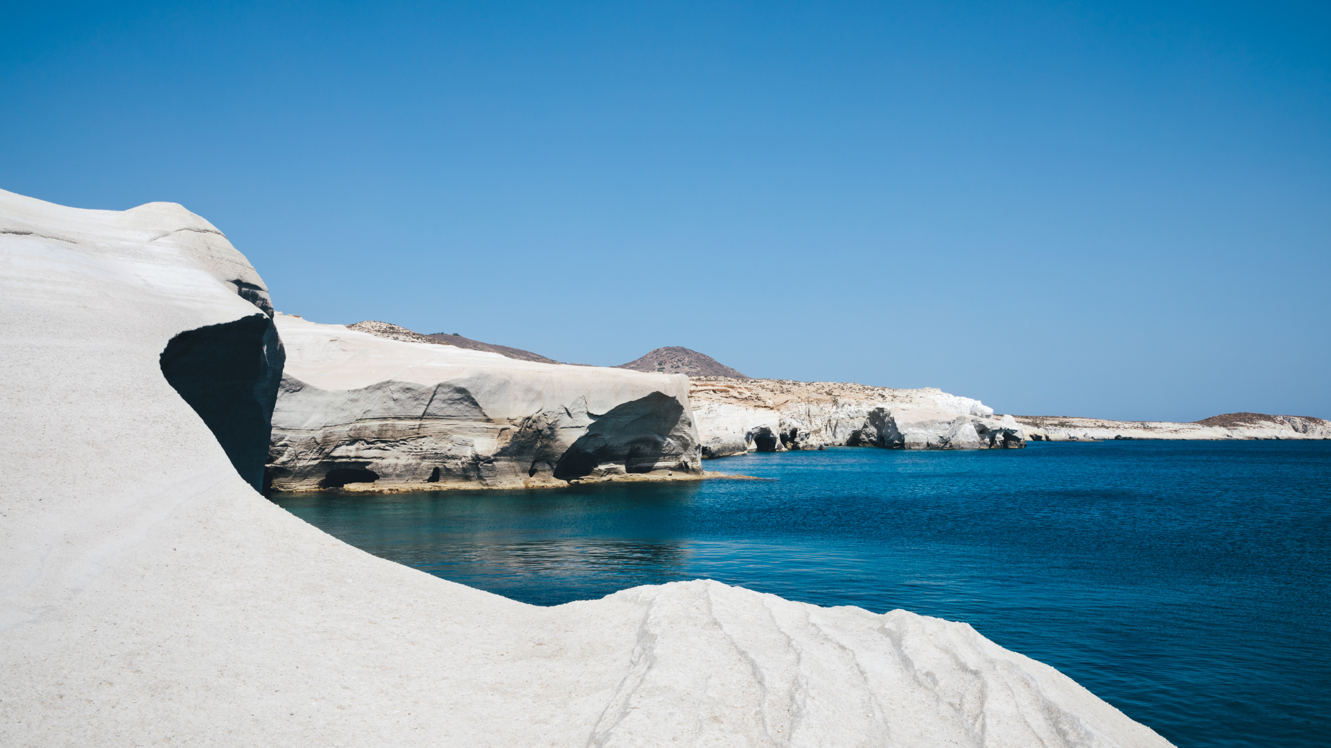 Milos: Belleza Mediterránea