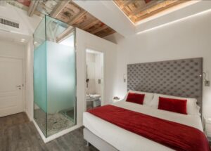 HOTEL NAVONA