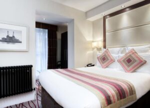 GRAND ROYALE HYDE PARK